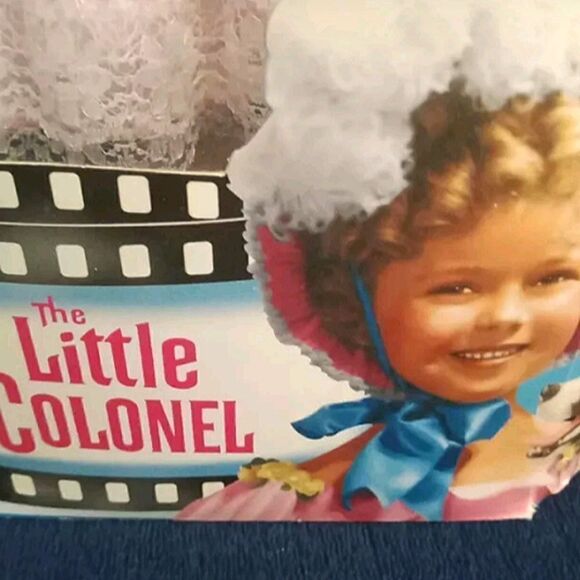 Shirley Temple doll by Danbury Mint - Picture 3 of 8